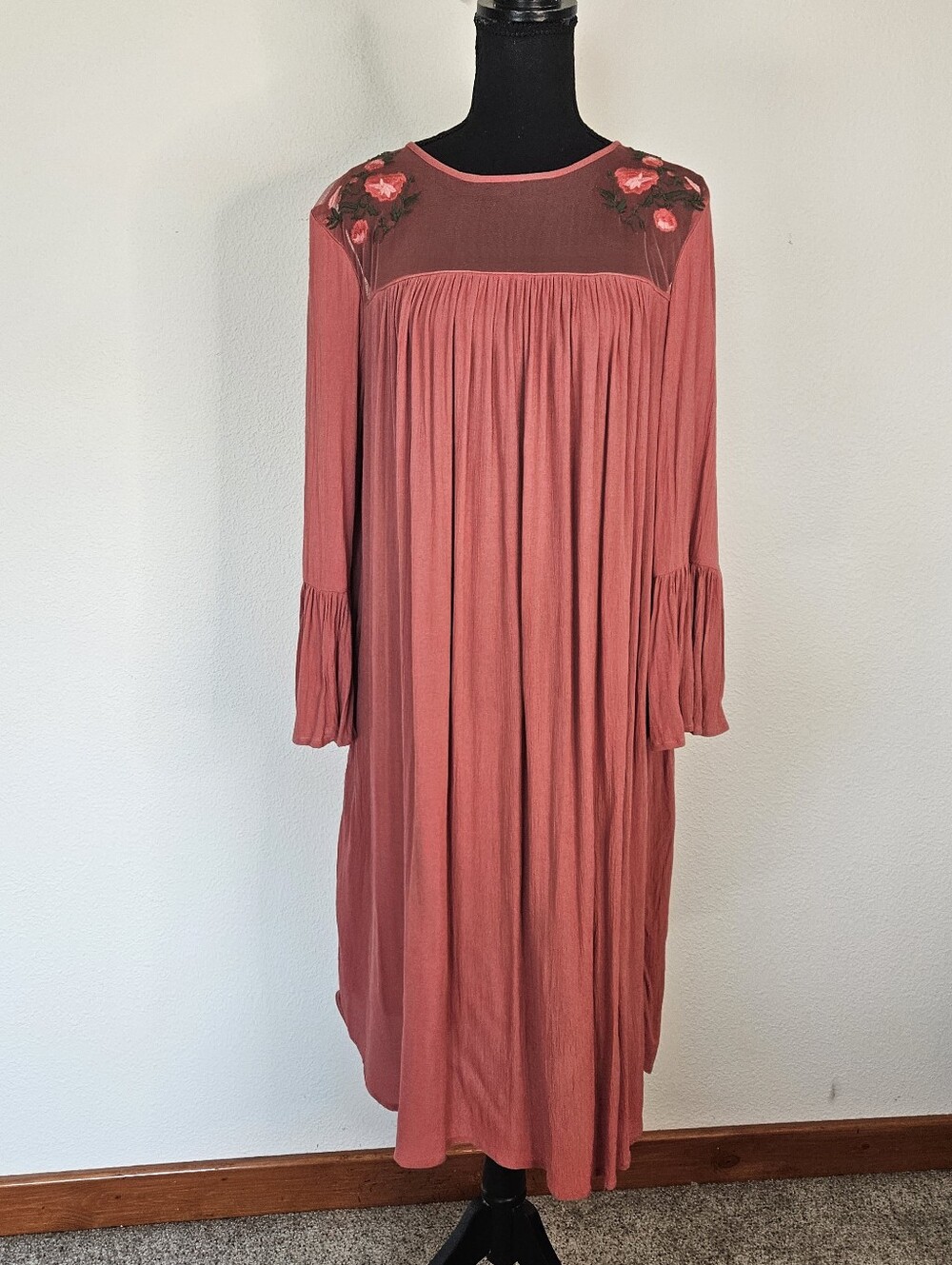 Route 66 Midi Dress Rose Embroidered Gauze Sleeve Ruffle Sheer Yoke Viscose L